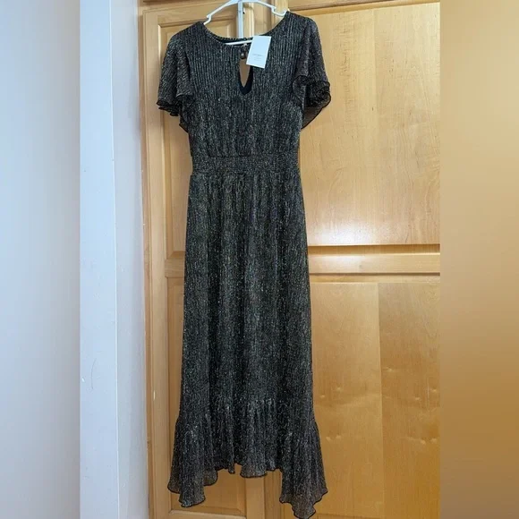 Kensie | Dresses | Kensie Dress Size 8 Black Smocked Ruffled Keyhole  Flutter Sleeve Fit Flare New | Poshmark